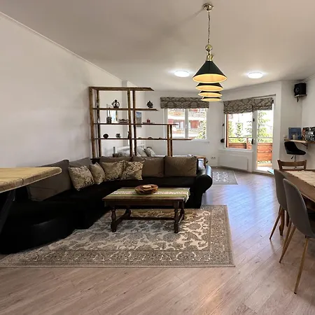 Cosy 2-bedroom Near The Road Appartement