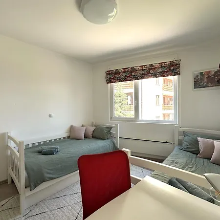 Cosy 2-bedroom Near The Road Апартамент Банско